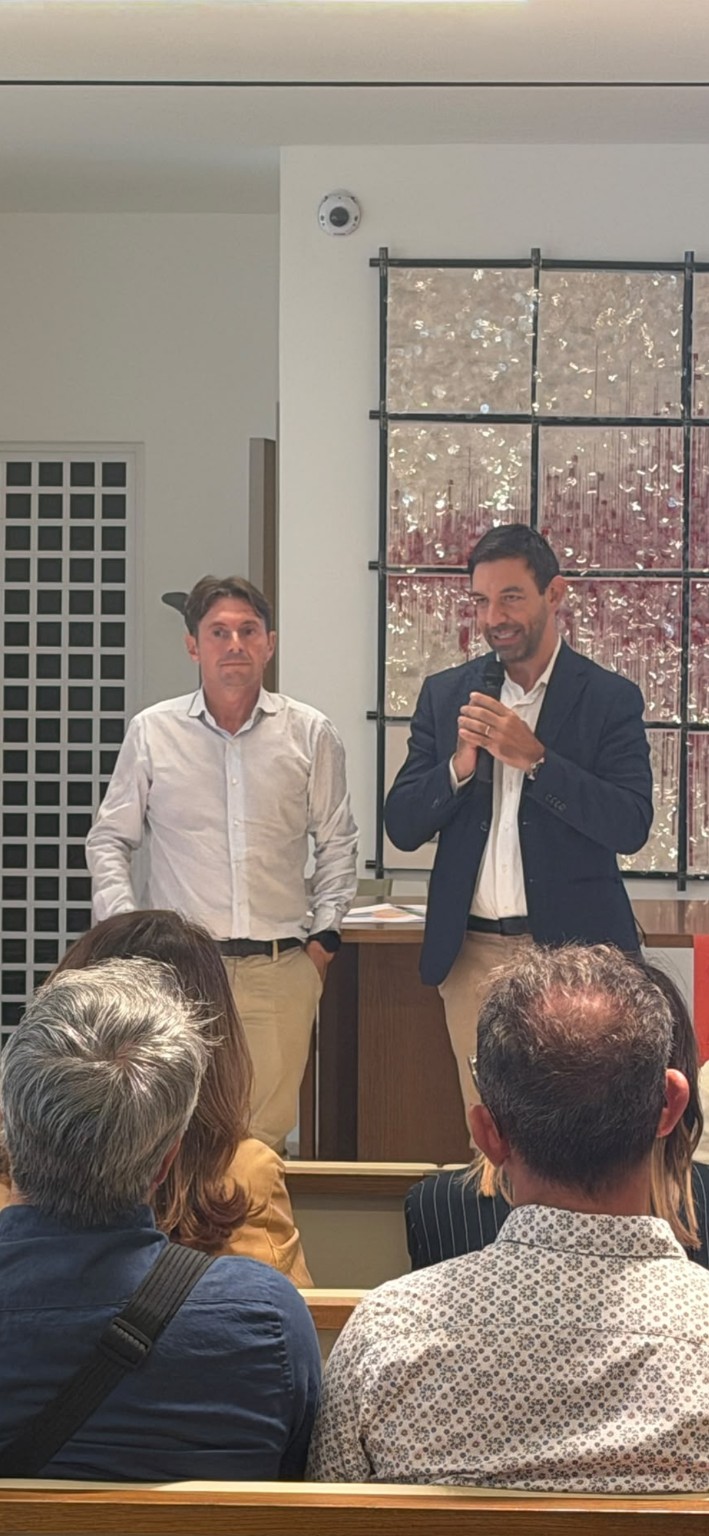 Giuseppe Cinti interviene durante l’incontro Idee in movimento di Stazione Futuro